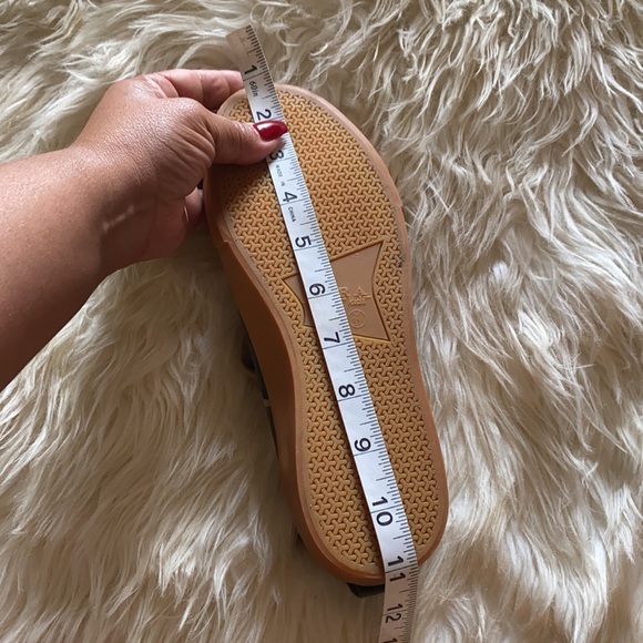 Zara Sneakers - Picture 3 of 8